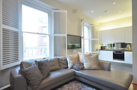 Modernized South Kensington Apartments Londen Buitenkant foto